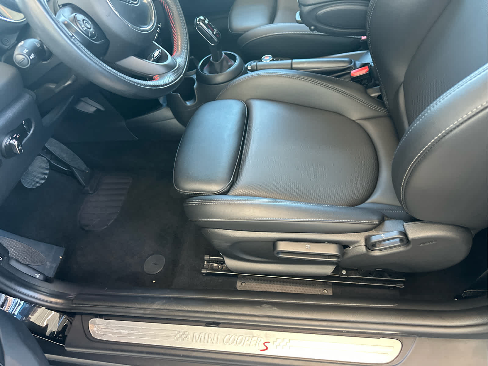 2020 MINI HARDTOP 2 DOOR SIGNATURE