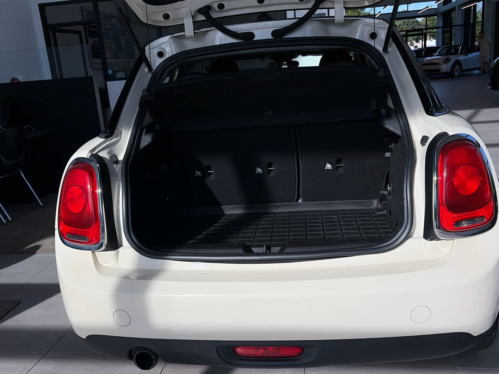 2017 MINI HARDTOP 4 DOOR Cooper FWD