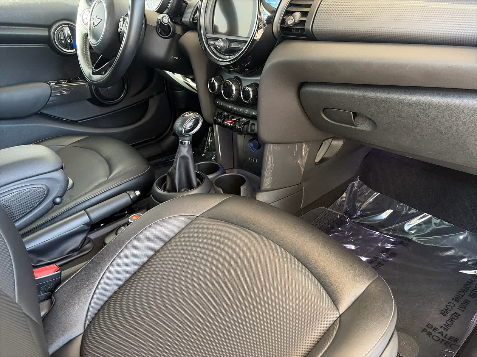 2017 MINI HARDTOP 4 DOOR Cooper FWD