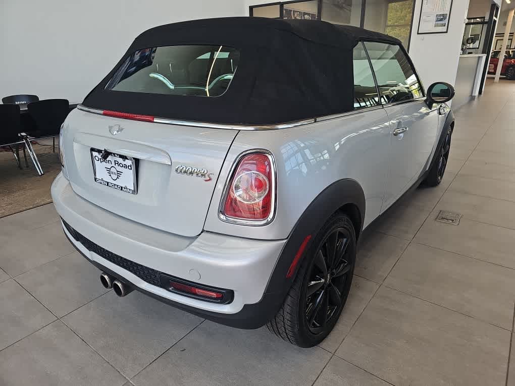 2014 MINI CONVERTIBLE 2dr S