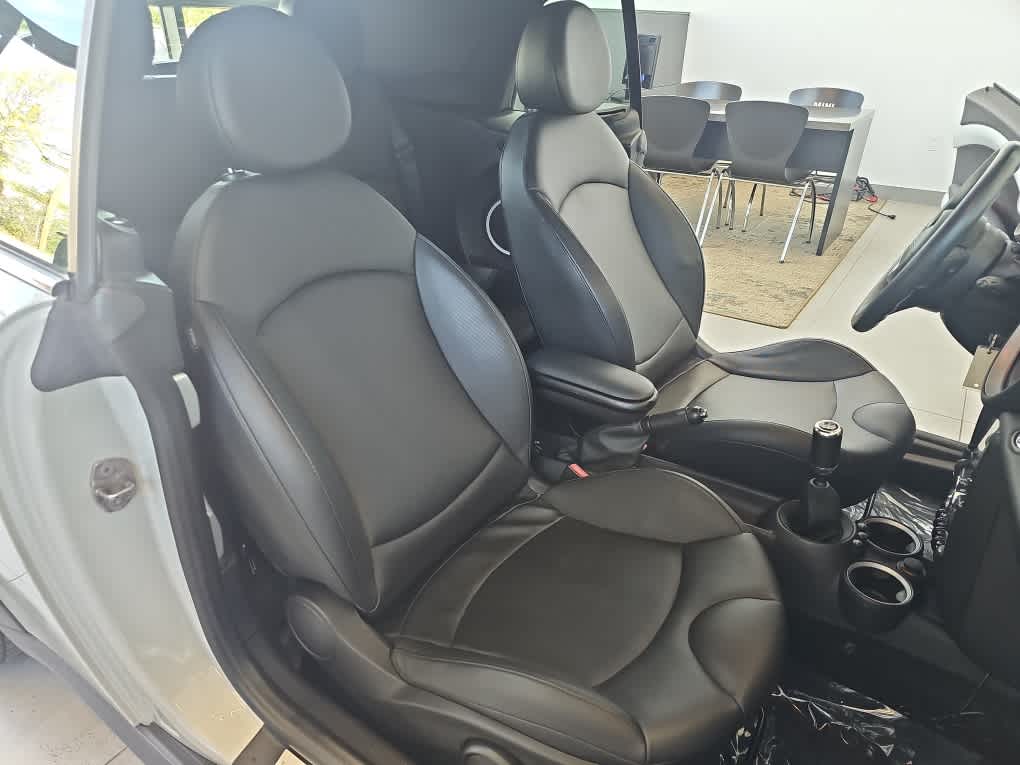 2014 MINI CONVERTIBLE 2dr S