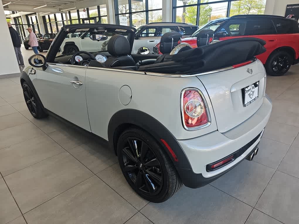 2014 MINI CONVERTIBLE 2dr S