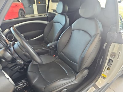 2014 MINI CONVERTIBLE 2dr S