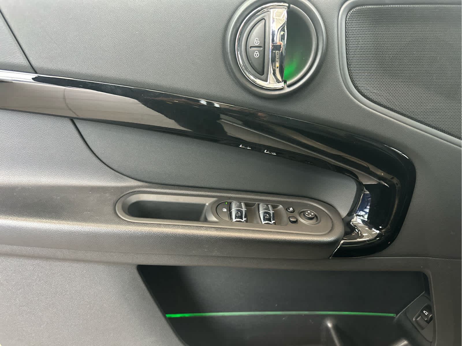 2021 MINI COUNTRYMAN SIGNATURE