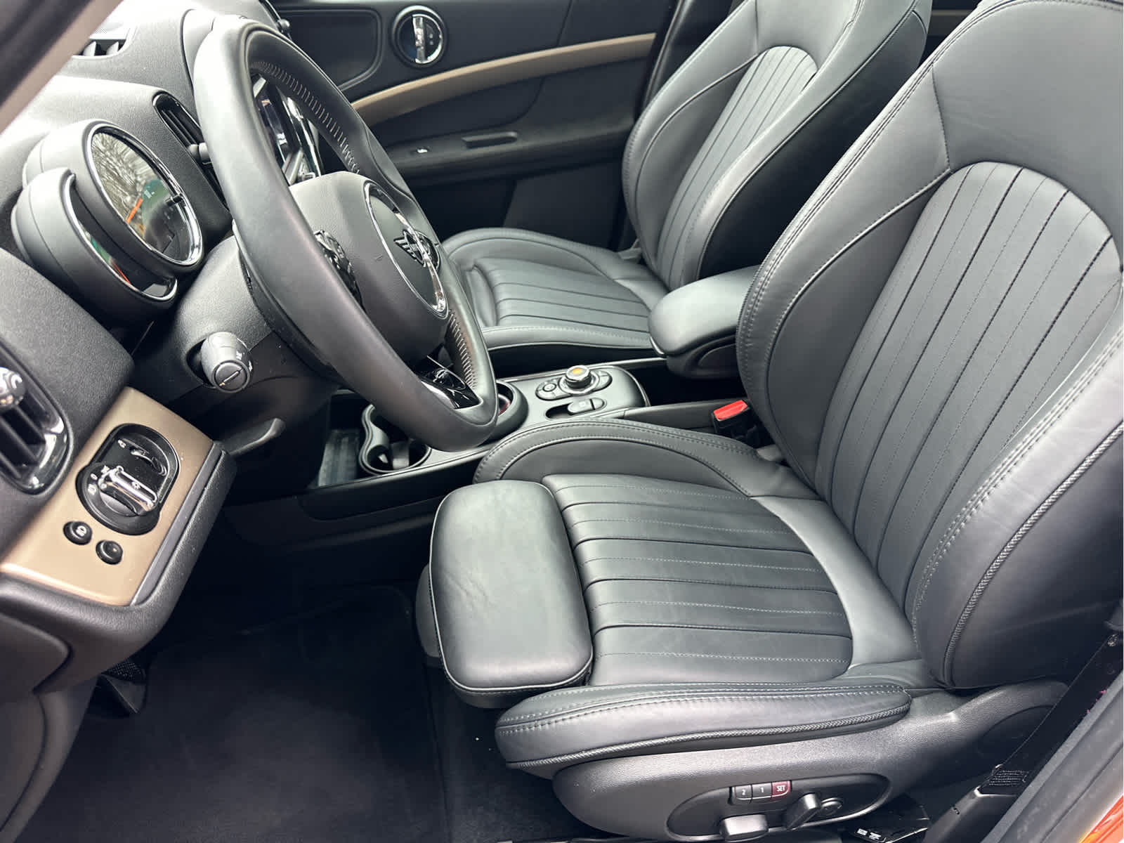 2020 MINI COUNTRYMAN ICONIC