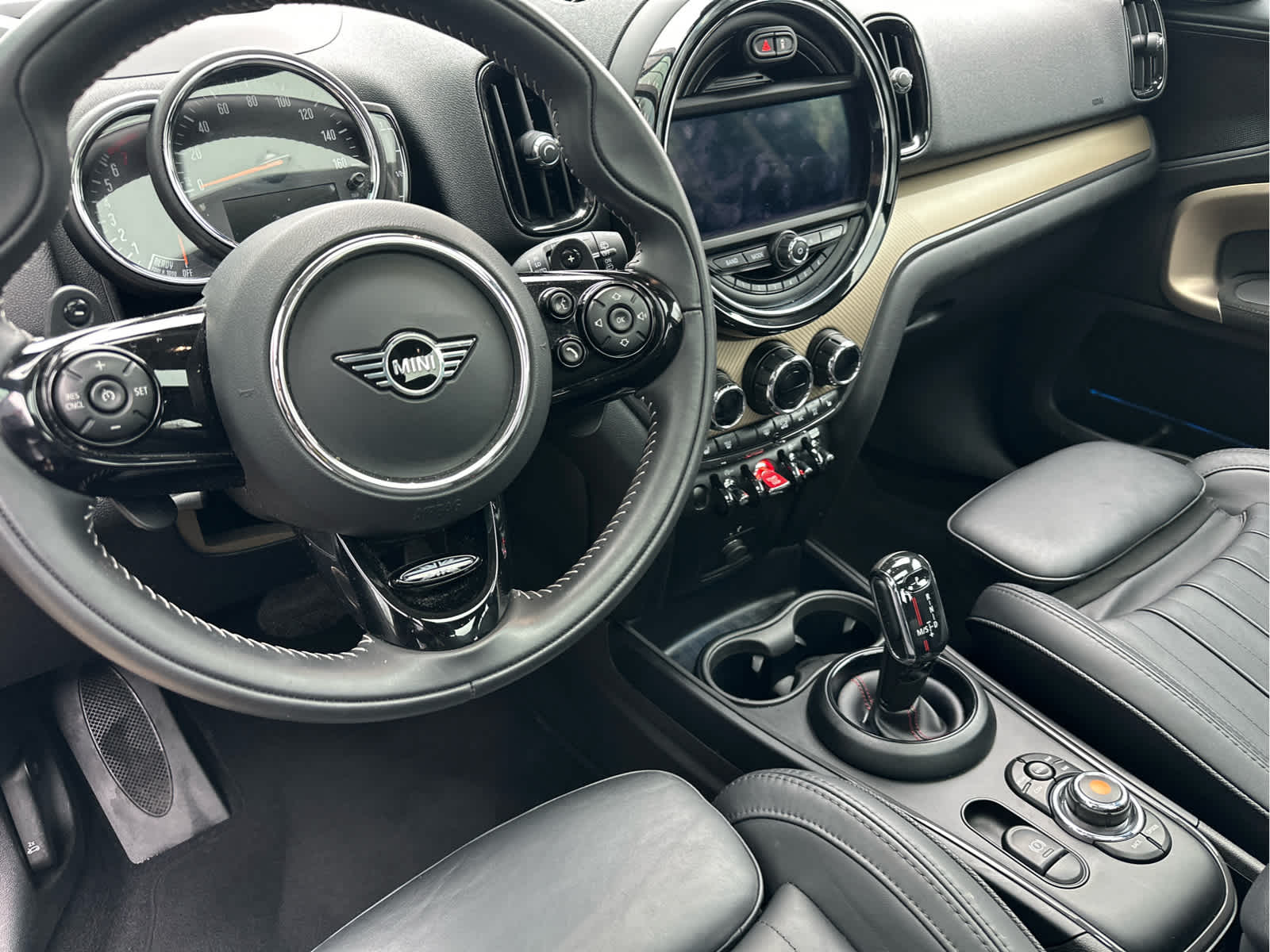 2020 MINI COUNTRYMAN ICONIC