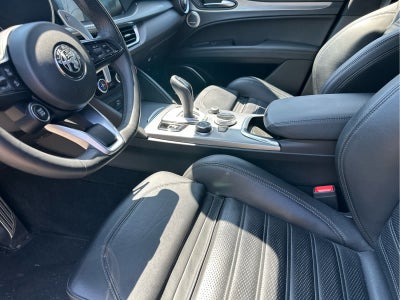 2023 Alfa Romeo Stelvio Veloce AWD