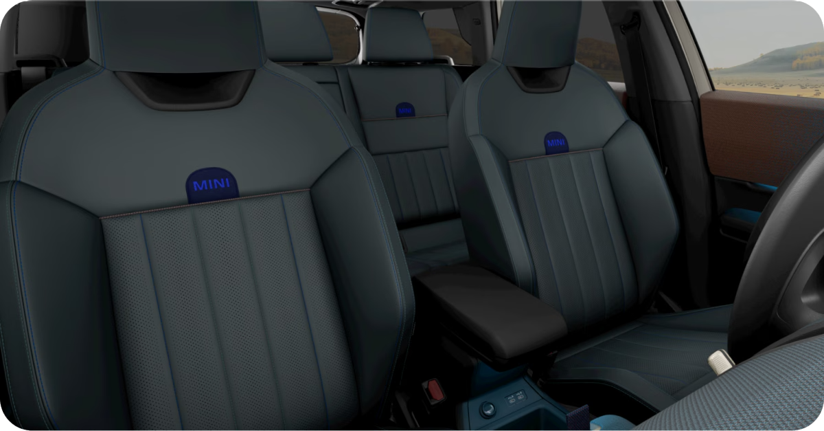 The Sport Seats of the MINI Countryman SE ALL4.